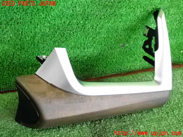2UPJ-35827691]BMW 218d アクティブツアラー(22BY20)(U06)内装トリム類1 中古_m0002.jpg