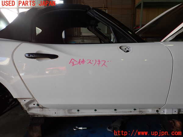 1UPJ-35861230]アバルト・124スパイダー(NF2EK)右ドア 中古(43R-00014 M408)_m0001.jpg