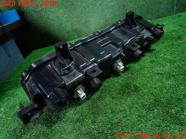 1UPJ-35861559]アバルト・124スパイダー(NF2EK)リアフィニッシャー 中古_m0002.jpg