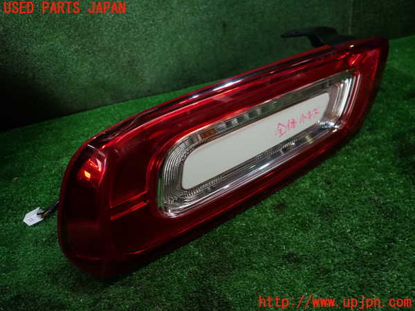 1UPJ-35861536]アバルト・124スパイダー(NF2EK)左テールランプ 中古_m0001.jpg