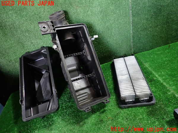 1UPJ-35862560]アバルト・124スパイダー(NF2EK)エアクリーナーボックス 中古_m0004.jpg