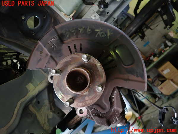 1UPJ-35864290]アバルト・124スパイダー(NF2EK)右フロントナックルハブ 中古_m0001.jpg