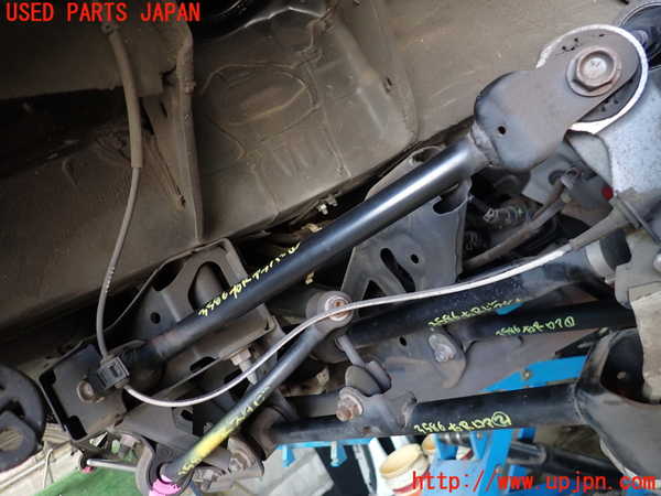 5UPJ-35865147]アバルト・124スパイダー(NF2EK)右リアアッパーアーム2 中古_m0001.jpg