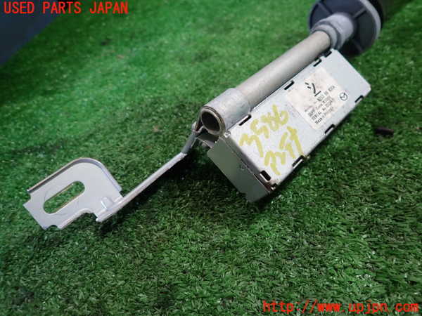 1UPJ-35866550]アバルト・124スパイダー(NF2EK)アンテナ 中古_m0003.jpg