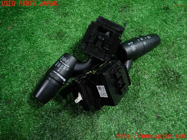 1UPJ-35866720]アバルト・124スパイダー(NF2EK)コンビネーションスイッチ 中古_m0001.jpg