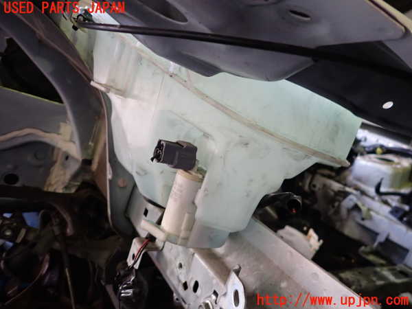 1UPJ-35866791]アバルト・124スパイダー(NF2EK)ウォッシャータンク1 中古_m0003.jpg