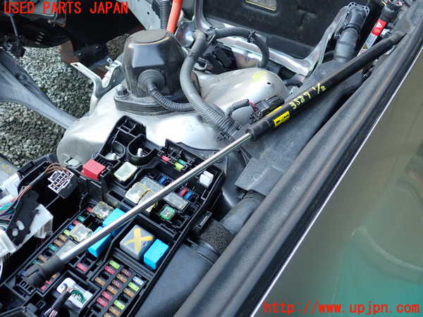 1UPJ-35871068]レクサス・IS300h(AVE30)ボンネットダンパー 中古_m0001.jpg