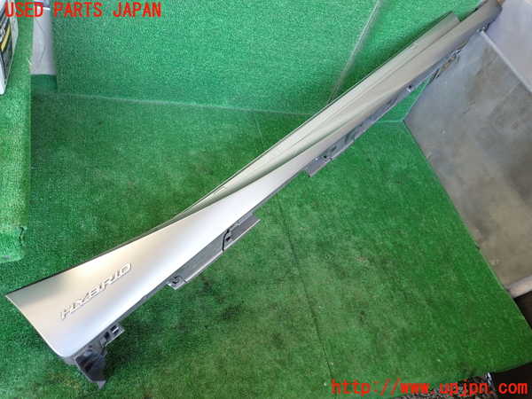 1UPJ-35871390]レクサス・IS300h(AVE30)右サイドステップ 中古_m0001.jpg
