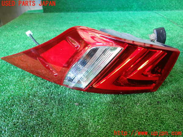 1UPJ-35871536]レクサス・IS300h(AVE30)左テールランプ 中古_m0001.jpg