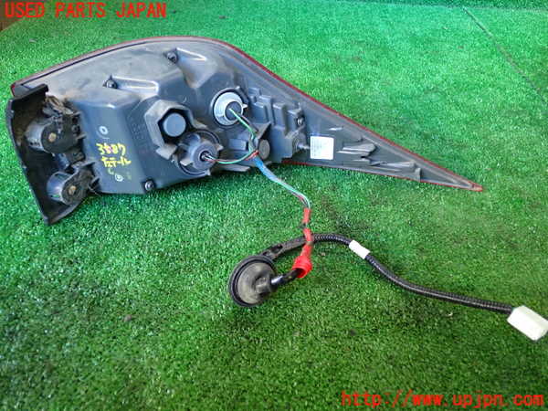 1UPJ-35871536]レクサス・IS300h(AVE30)左テールランプ 中古_m0002.jpg