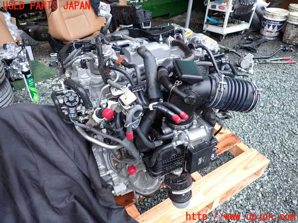 1UPJ-35872010]レクサス・IS300h(AVE30)エンジン 2AR-FSE 中古_m0002.jpg