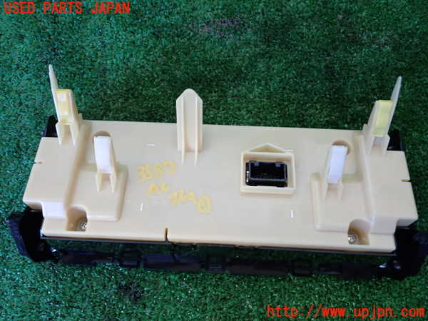 1UPJ-35876066]レクサス・IS300h(AVE30)エアコンスイッチ1 中古_m0002.jpg