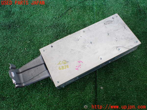 5UPJ-35876525]レクサス・IS300h(AVE30)アンプ 中古_m0002.jpg