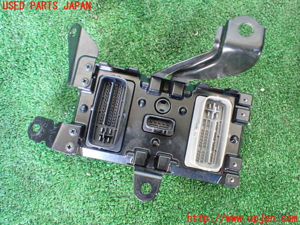 1UPJ-35876125]レクサス・IS300h(AVE30)ABSコンピューター 中古_m0002.jpg