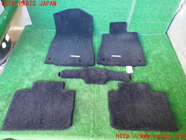 1UPJ-35877800]レクサス・IS300h(AVE30)フロアマット 中古_m0001.jpg