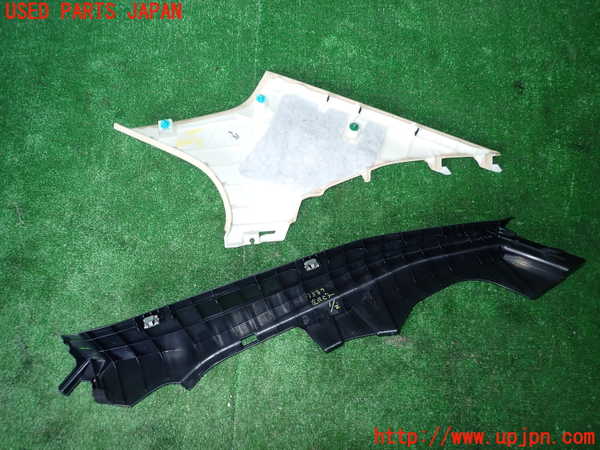 5UPJ-35877680]レクサス・IS300h(AVE30)左リアピラートリム 中古_m0002.jpg