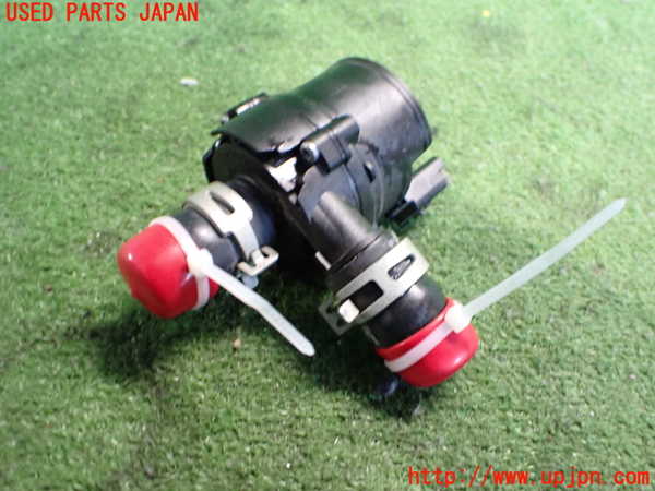 5UPJ-35902110]アウトランダーPHEV(GN0W)ウォーターポンプ 中古_m0002.jpg