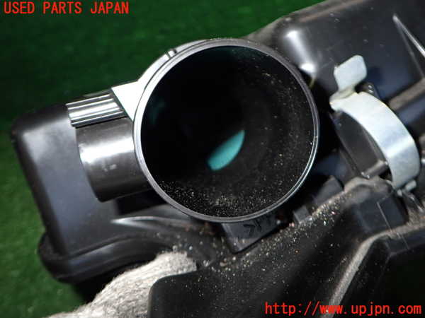 2UPJ-35902560]アウトランダーPHEV(GN0W)エアクリーナーボックス 中古_m0003.jpg