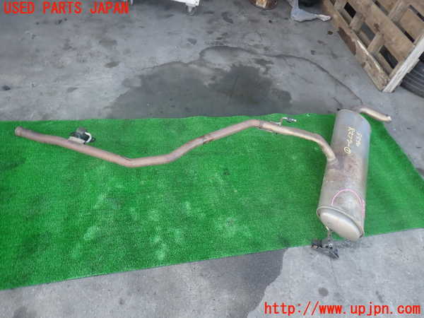 2UPJ-35902671]アウトランダーPHEV(GN0W)リアマフラー1 中古_m0001.jpg