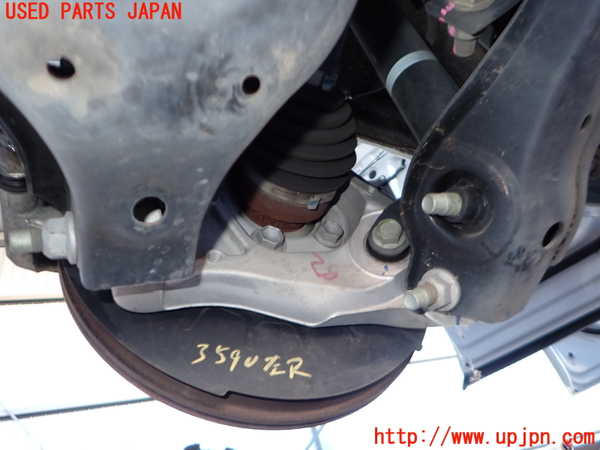 2UPJ-35904305]アウトランダーPHEV(GN0W)左リアナックルハブ 中古_m0001.jpg