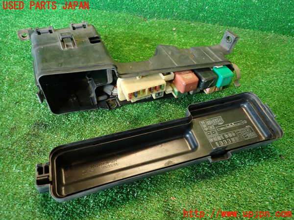 2UPJ-35926741]セリカ GT-FOUR(ST205)ヒューズボックス1 中古_m0004.jpg