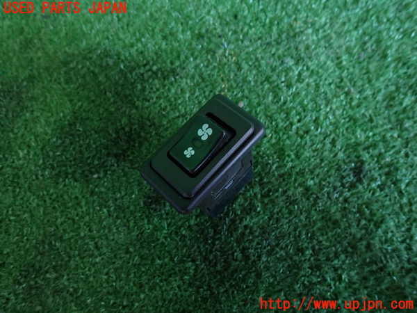 2UPJ-35936308]アルシオーネ SVX(CXD)スイッチ3(ファン) 中古_m0001.jpg