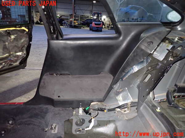 2UPJ-35937675]アルシオーネ SVX(CXD)右リアピラートリム 中古_m0001.jpg