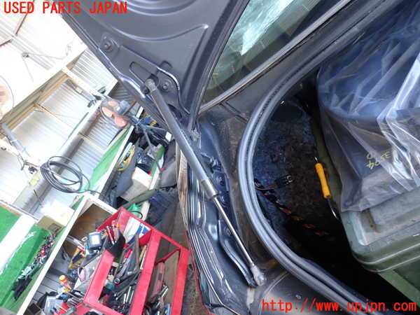 2UPJ-35941506]BMWアルピナ・D3 ビターボ リムジン(3N1A)(E90)トランクダンパー 中古_m0002.jpg