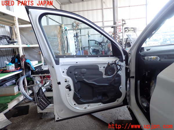 2UPJ-35951260]BMW X1(AD20)左前ドア (43R-011005) 中古 (F48)_m0002.jpg