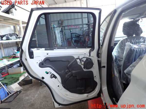 2UPJ-35951320]BMW X1(AD20)左後ドア (43R-011003) 中古 (F48)_m0002.jpg