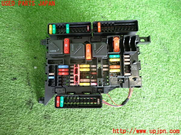 2UPJ-35956741]BMW X1(AD20)ヒューズボックス1 中古 (F48)_m0001.jpg