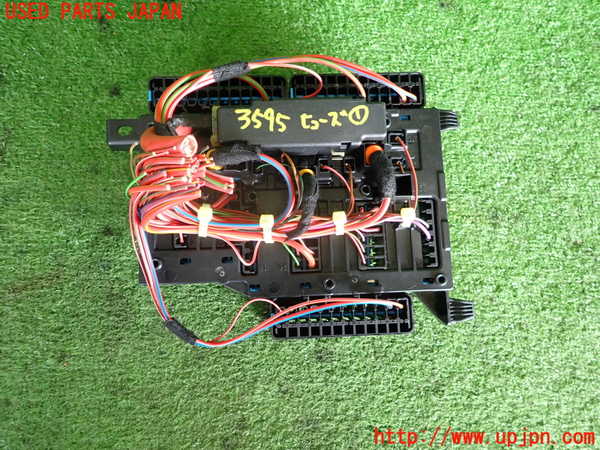 2UPJ-35956741]BMW X1(AD20)ヒューズボックス1 中古 (F48)_m0002.jpg