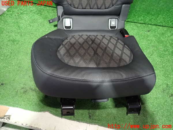 2UPJ-35957405]BMW X1(AD20)右リアシート 中古 (F48)_m0002.jpg