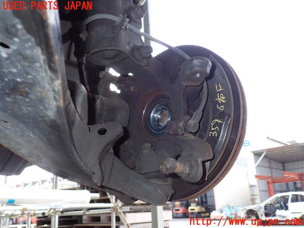 2UPJ-35964290]セフィーロ(A33)右フロントナックルハブ 中古_m0002.jpg