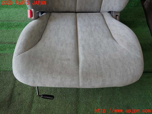 2UPJ-35967065]セフィーロ(A33)助手席シート 中古_m0003.jpg