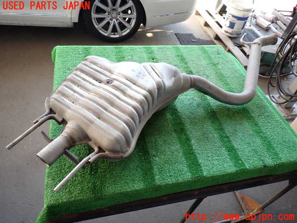 2UPJ-35972672]ベンツ S350(221057)(W221)リアマフラー2 中古_m0001.jpg