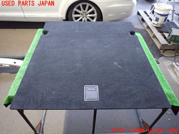 2UPJ-35977771]ベンツ S350(221057)(W221)ラゲッジトレイ1 中古_m0001.jpg