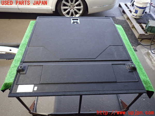 2UPJ-35977771]ベンツ S350(221057)(W221)ラゲッジトレイ1 中古_m0002.jpg