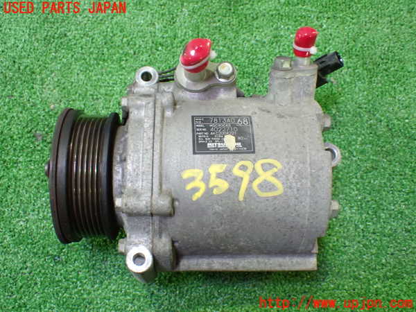 1UPJ-35986025]デリカD：5(CV5W)エアコンコンプレッサー 中古_m0001.jpg