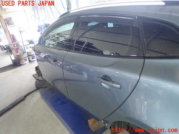 5UPJ-35991320]ボルボ・V40 クロスカントリー(MB420XC)左後ドア 中古 AGC M189 43R-00048_m0001.jpg