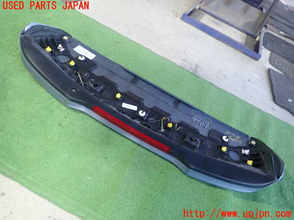 1UPJ-35991520]ボルボ・V40 クロスカントリー(MB420XC)リアスポイラー 中古_m0003.jpg