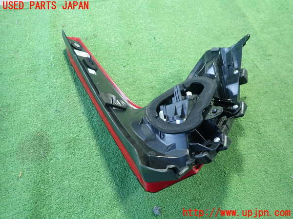 1UPJ-35991536]ボルボ・V40 クロスカントリー(MB420XC)左テールランプ 中古_m0002.jpg