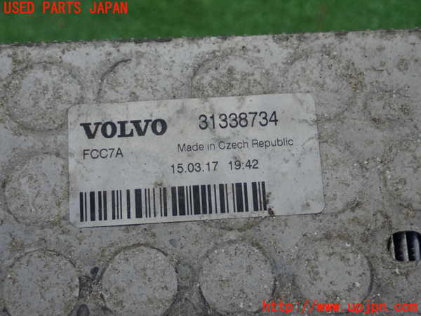 1UPJ-35992451]ボルボ・V40 クロスカントリー(MB420XC)インタークーラー1 中古_m0003.jpg