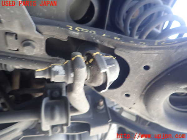 1UPJ-35995445]ボルボ・V40 クロスカントリー(MB420XC)リアスタビライザー 中古_m0002.jpg