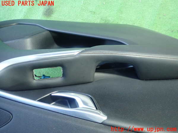 1UPJ-35991264]ボルボ・V40 クロスカントリー(MB420XC)左前ドア内張り 中古_m0002.jpg