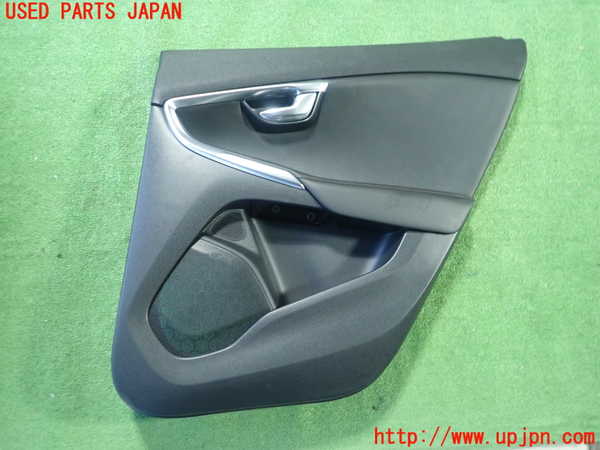 1UPJ-35991294]ボルボ・V40 クロスカントリー(MB420XC)右後ドア内張り 中古_m0001.jpg