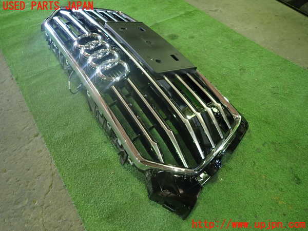 1UPJ-36021050]アウディ・A5 スポーツバック(F5CVKL)ラジエターグリル 中古_m0002.jpg