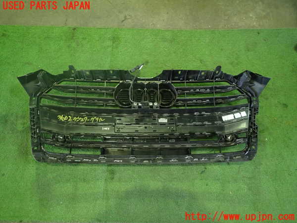 1UPJ-36021050]アウディ・A5 スポーツバック(F5CVKL)ラジエターグリル 中古_m0004.jpg