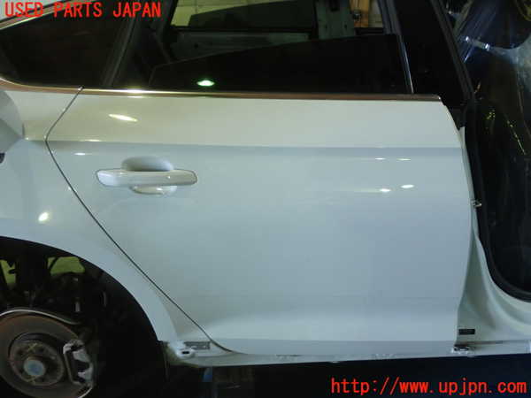 1UPJ-36021290]アウディ・A5 スポーツバック(F5CVKL)右後ドア 中古(43R-000375 M5385)_m0001.jpg