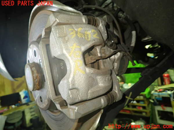 1UPJ-36024090]アウディ・A5 スポーツバック(F5CVKL)右リアキャリパー 中古_m0001.jpg